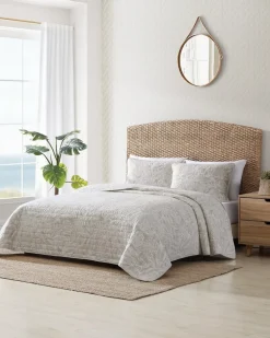 Ocean Deep Reversible 2-Piece Twin Quilt Set